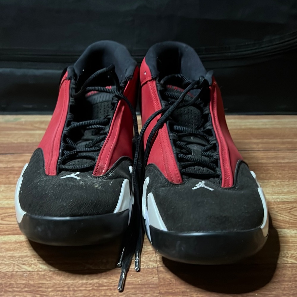 AIR JORDAN RETRO 14